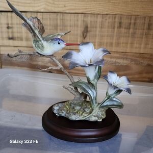 Elegant Hummingbird and Lily Figurine